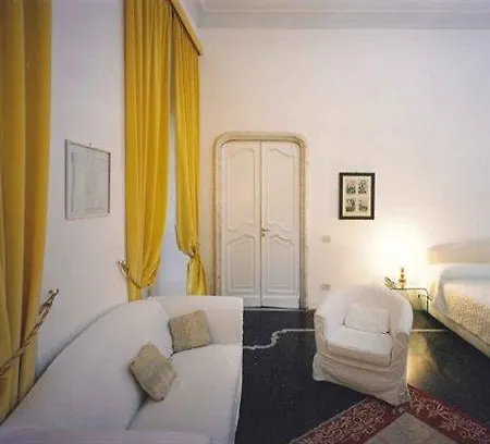 Di Palazzo Cicala 热那亚
